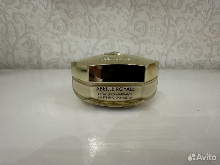 Guerlain Abeille Royale Mattifying Day Cream