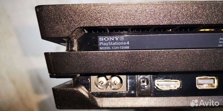 Sony PS4 Pro 1TB (CUH-7208B)