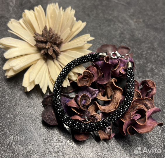 Браслет из бисера