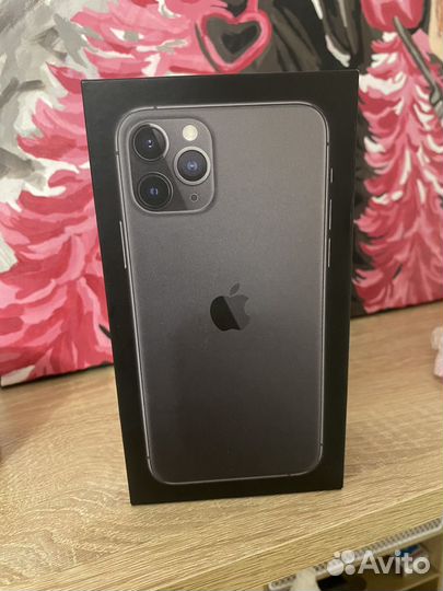 Коробка от iPhone 11 pro