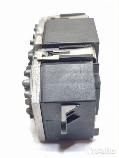 Резистор отопителя Skoda Octavia 2 (A5) 1.4 TSI