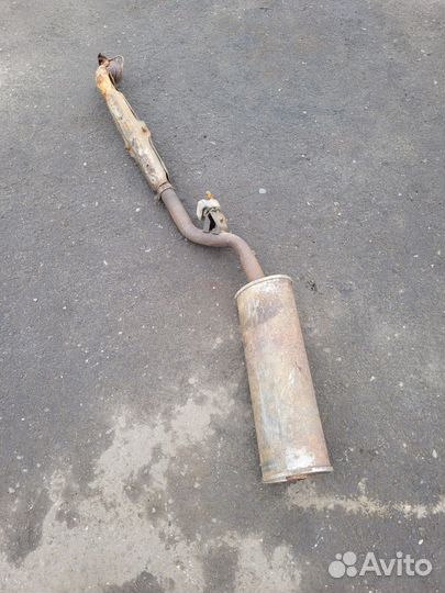 Резонатор гулшителя на Nissan Almera B10