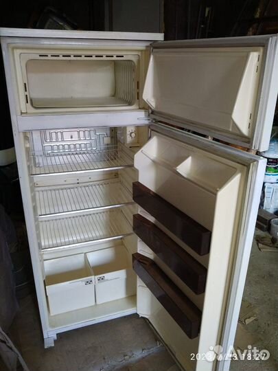 Холодильник Бирюса-21