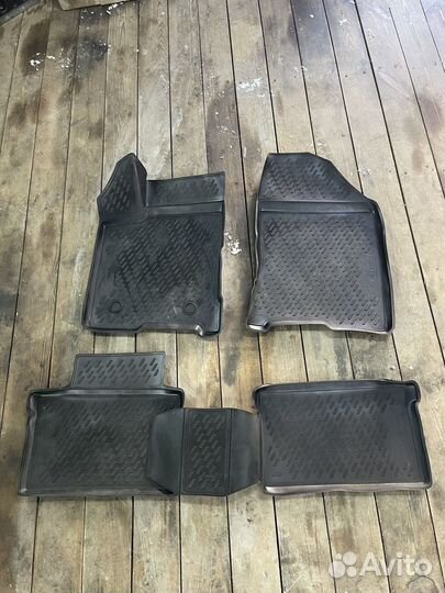 Автомобильные коврики резиновые LADA vesta
