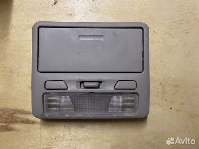 Плафон освещения салона Mitsubishi l200