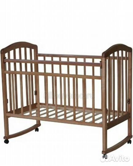 Детская кроватка с матрасом