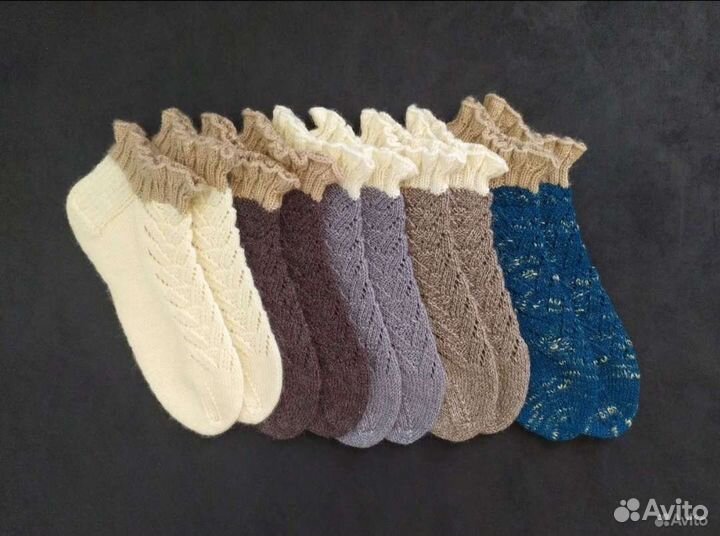 Женские вязаные шерстяные носочки ручной вязки