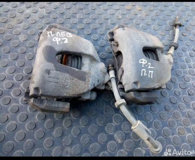 Тормозные суппорта передние на Форд Фокус 2