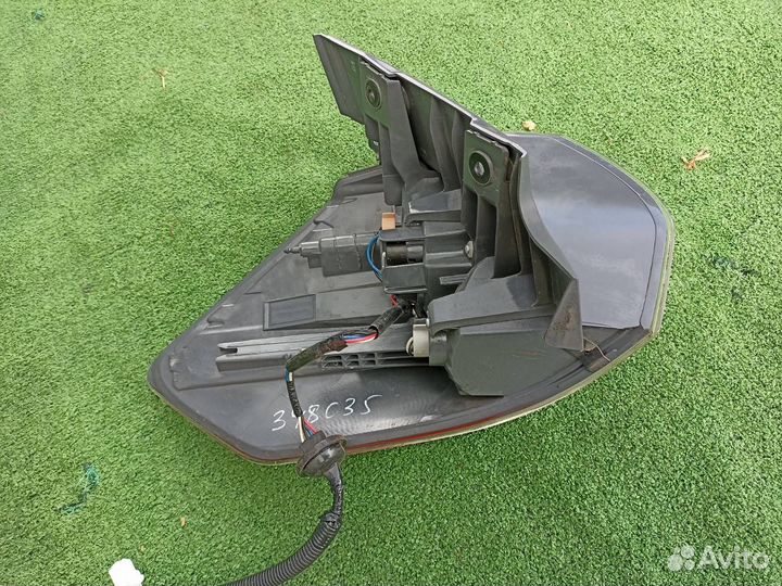 Фонарь задний левый Nissan X-Trail T32