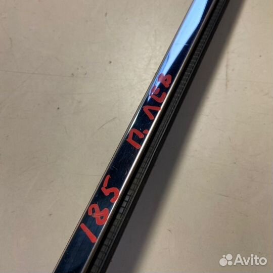 Молдинг стекла передний левый Geely Monjaro