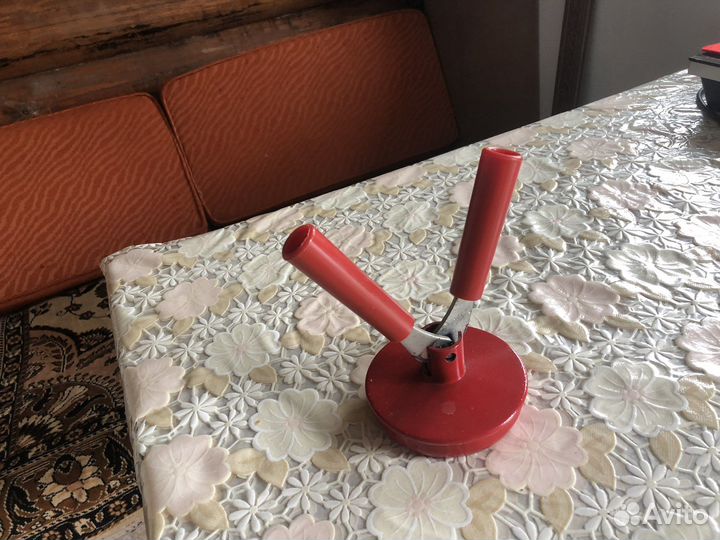 Закаточная машинка для крышек/банок