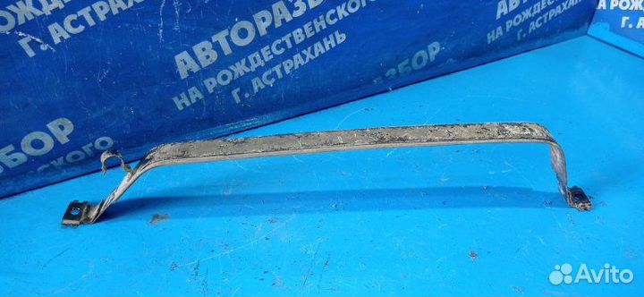 Крепление бензобака Opel Zafira A минивен Z18XE