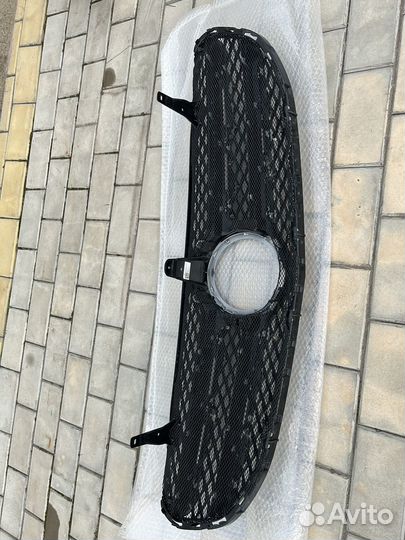 Решетка радиатора переднего бампера mercedes GLC
