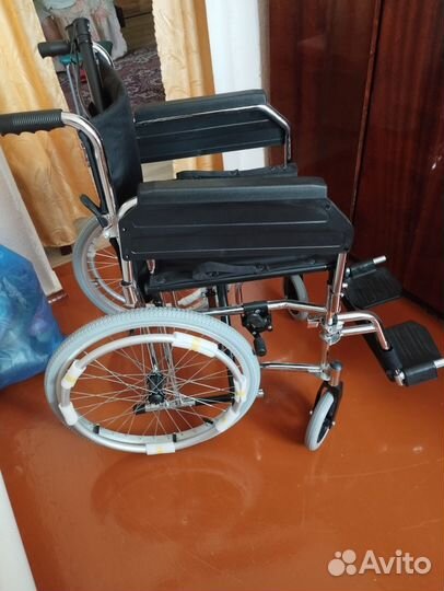 Инвалидная коляска