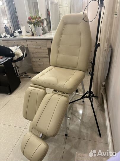 Косметологическая кушетка