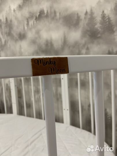 Детская кроватка с маятником 8 в 1