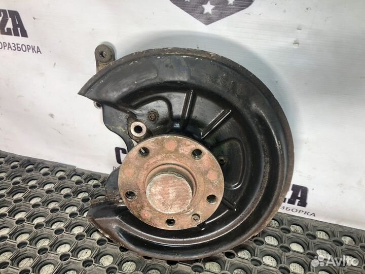 Кулак поворотный задний правый R