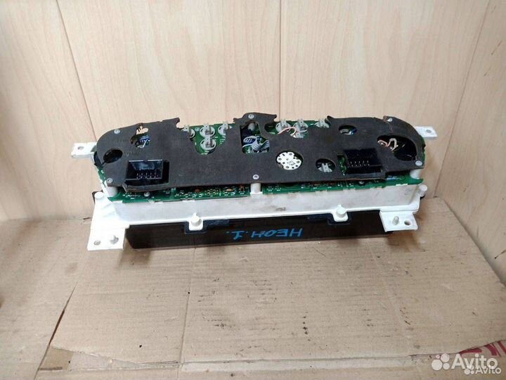 Панель приборов (щиток) Chrysler Neon 1995