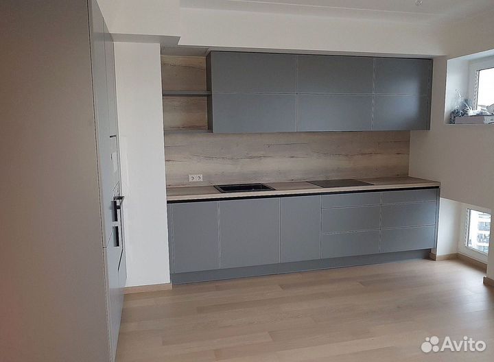 Кухня до потолка