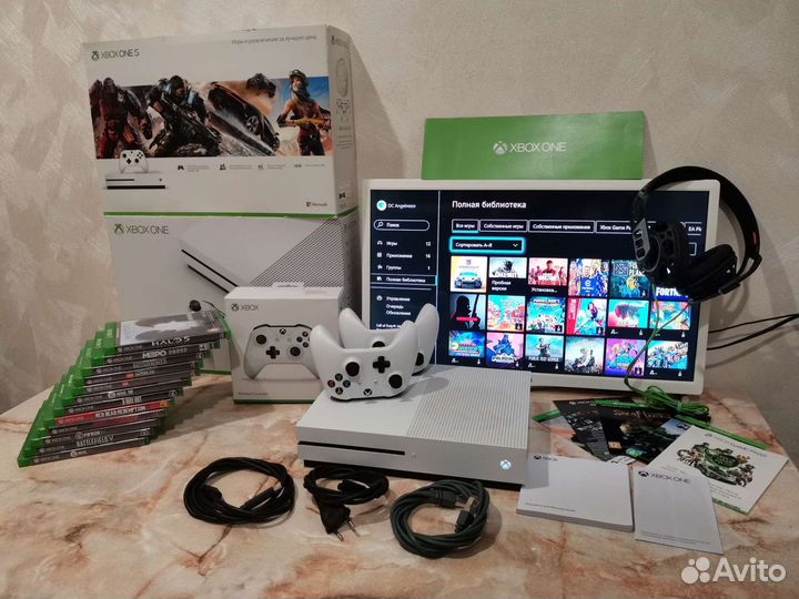 Xbox One s + 400 игр