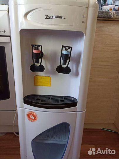 Кулер для воды напольный бу