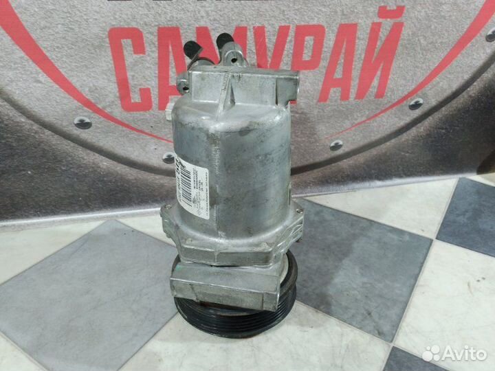 Компрессор кондиционера Renault Megan M4R