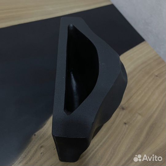 Кашпо-органайзер губы Давида