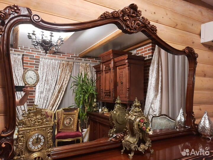 Буфет.трюмо с зеркалом.дерево. турцыя