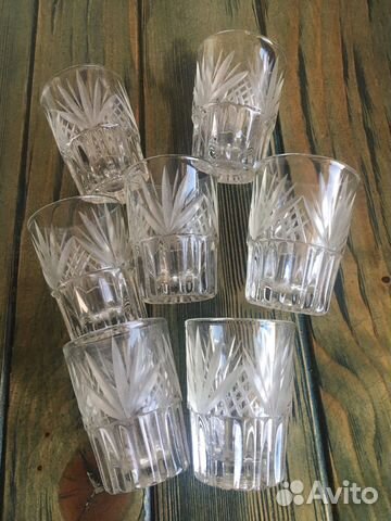 Стопки стеклянные, рюмки
