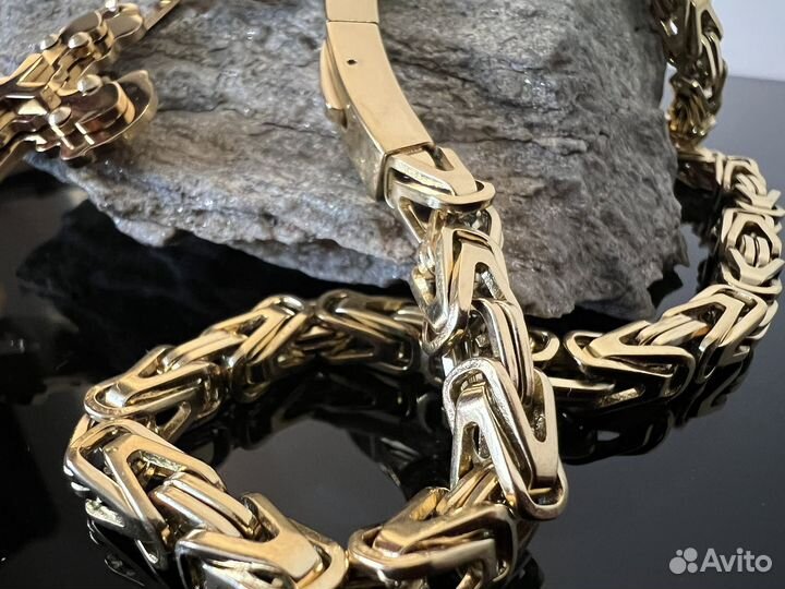 Цепь и крест