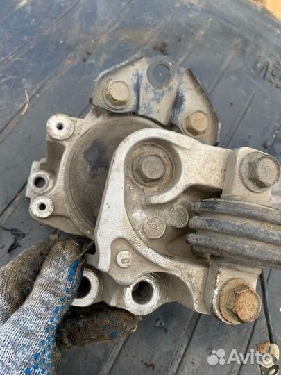 Подушка двигателя передний правый honda CR-V