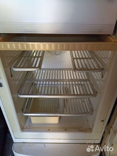 Холодильник Мир СССР