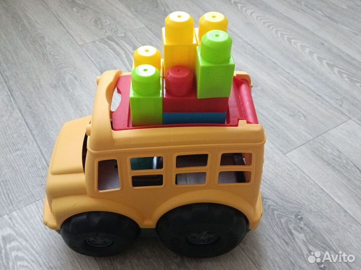 Игрушки для мальчика-машина пожарная,автодорога