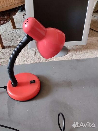 Лампа настольная