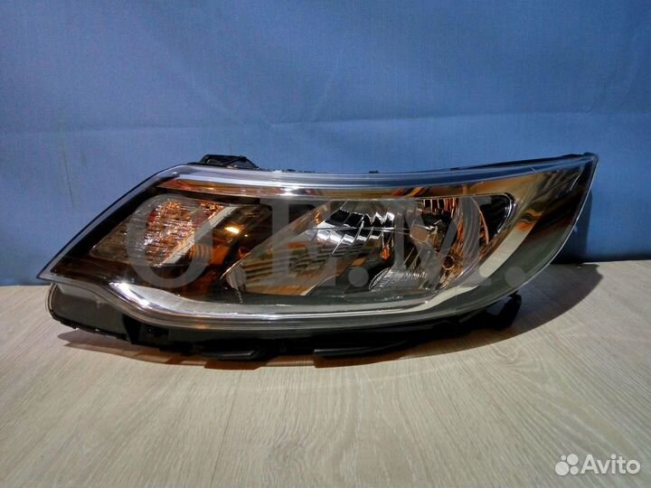 Фара левая Kia Rio 3 рестайлинг