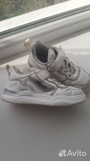 Кроссовки для девочки 29