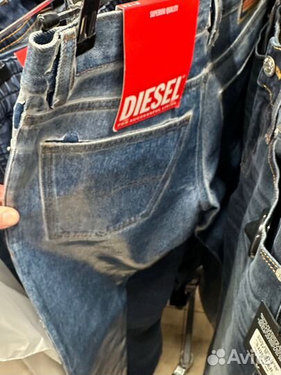 Мужские джинсы diesel 31 италия