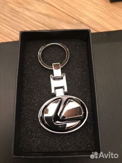Брелок Лексус