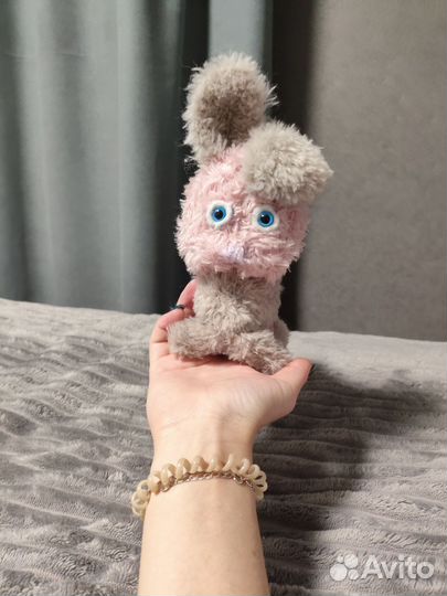 Вязаный заяц