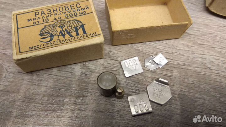 Весы старинные