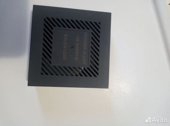 Румяна Alix Avien