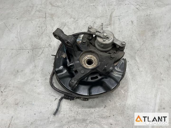 Ступица задняя левая toyota corolla fielder