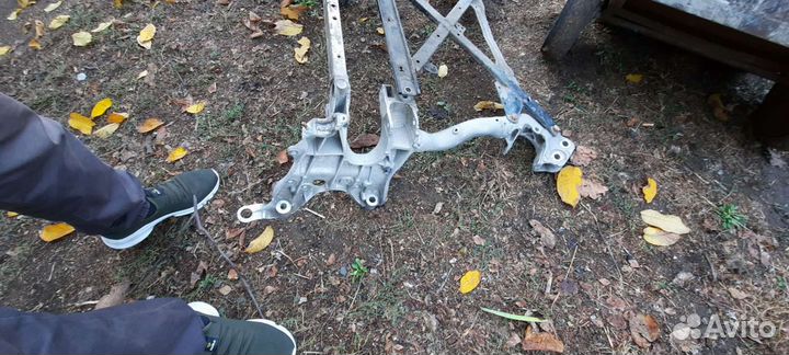 Подрамник audi a4 b8 2008-2011