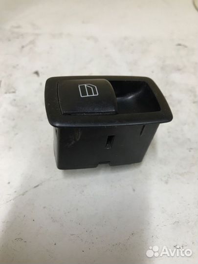 Кнопка стеклоподъемника Mercedes-Benz Ml W164