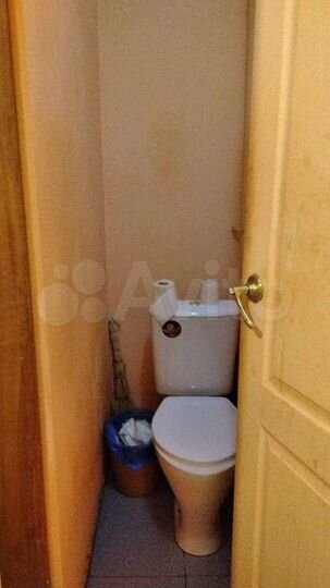 Комната 15 м² в 4-к., 2/5 эт.