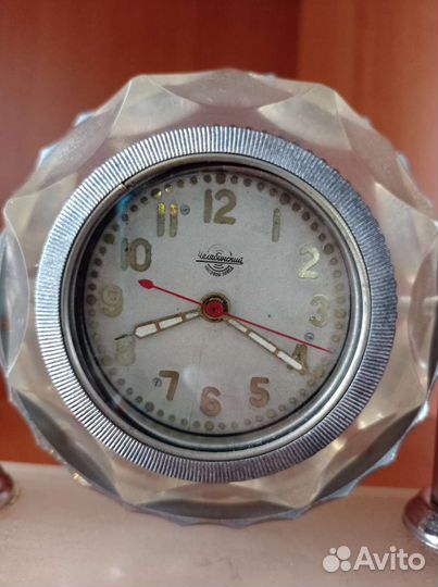 Часы настольные танковые, оргстекло