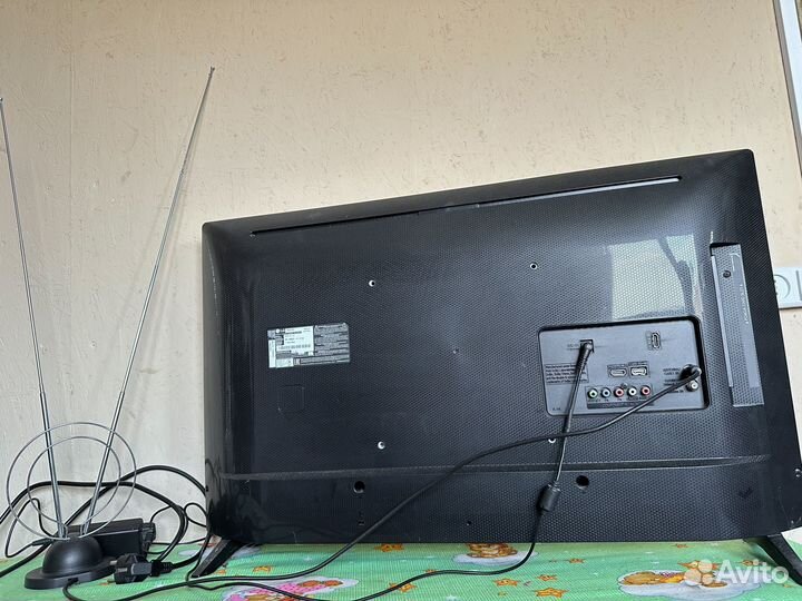 Телевизор LG 32LJ510U