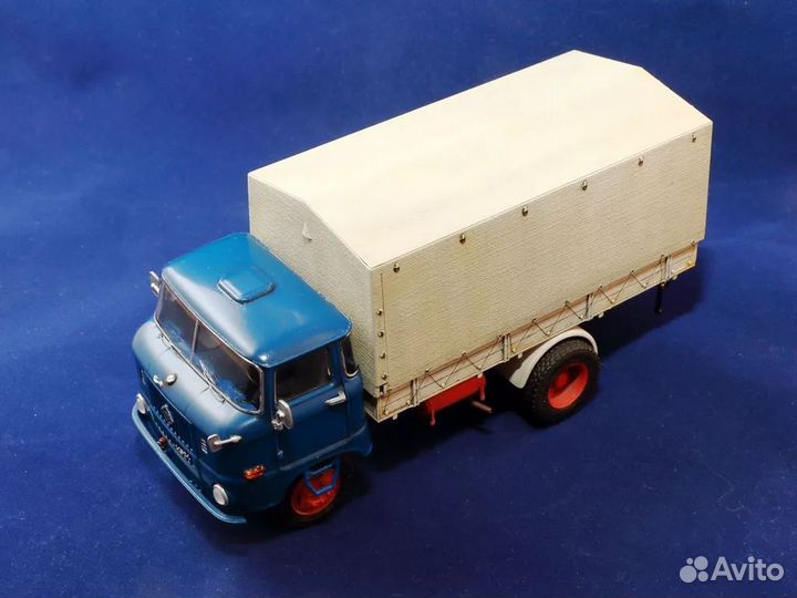 Модель автомобиля IFA W50L 1:43