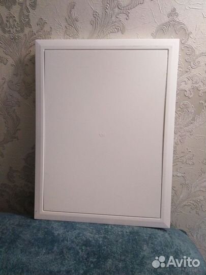 Дверка сантехническая (люк ревизионный)