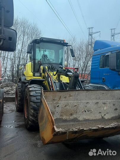 Фронтальный погрузчик в аренду